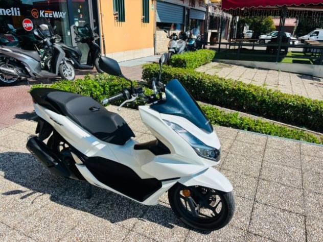 HONDA PCX 125 TUTTO INCLUSO ANCHE PASSAGGIO! MINI RATE rif. 23883754 - Foto 7