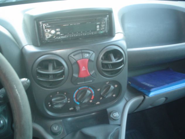 Fiat Doblo 1.3 MJT 16V PC-TN Coibentato - Foto 8