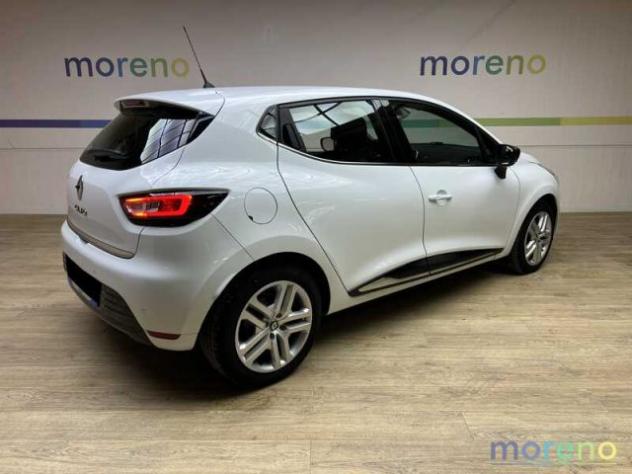 RENAULT Clio 1.5 dCi 90 CV Moschino Zen rif. 18068519 - Foto 2
