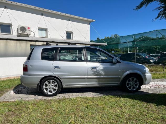 Kia Carens LX 1.6 105cv - Foto 5