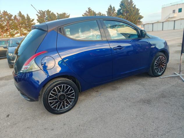 Lancia Ypsilon S 1.2 5p GPL Ecochic Momodesign - Foto 7