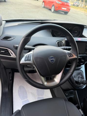 Lancia Ypsilon 1.0 Hybrid Gold - Foto 10