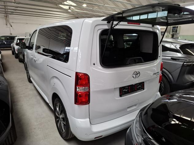 Toyota Proace Verso L1 2.2 diesel 180cv AUT Executive IVA ESCLUSA - Foto 3