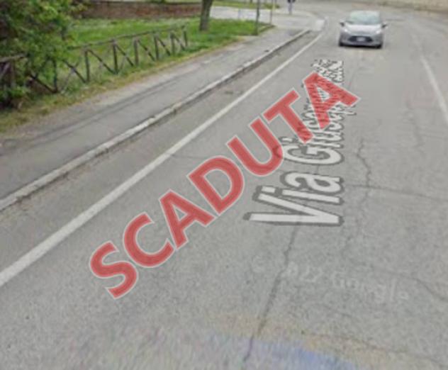 Immobile in asta di 2 m² con più di 5 locali in vendita a Macerata