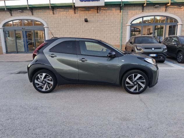 Toyota Aygo X 1.0B (72 CV) Lounge S-CVT - Foto 4