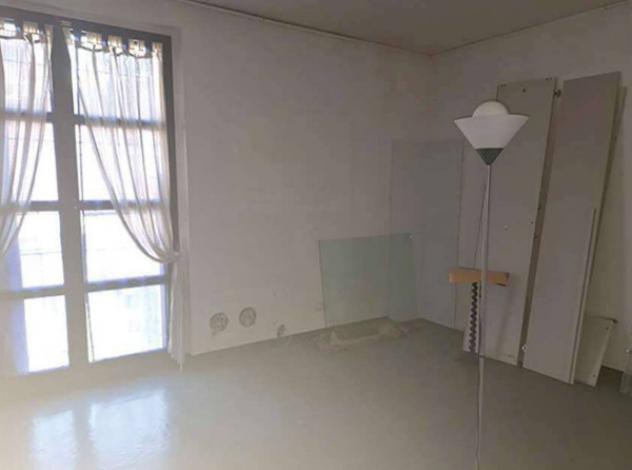 Immobile in asta di 172 m², box auto doppio in vendita a Voghera - Foto 2
