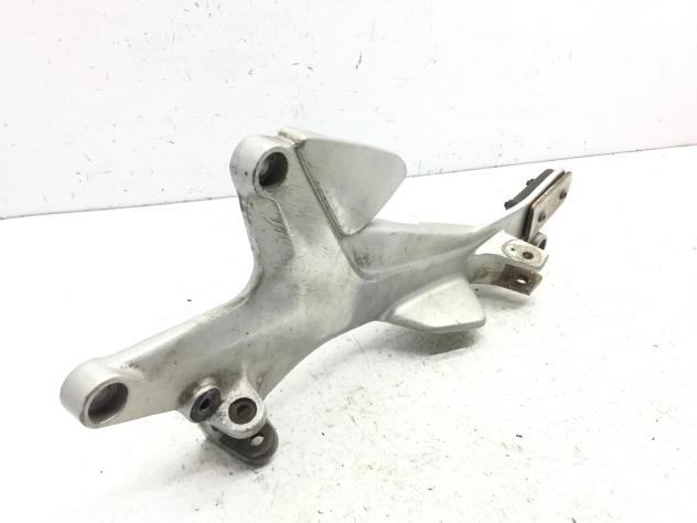 HONDA CBF N 600 STAFFA SUPPORTO PEDANE SINISTRE 2005 ZDCPC38E05F