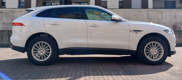 đ Jaguar F-Pace 2.0D 180 CV AWD Portfolio â Lusso e Prestazioni Integrali - Foto 6