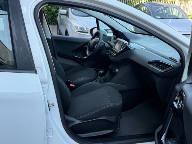 Peugeot 208 5 porte Active - Foto 9