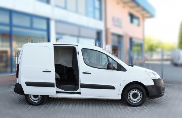 Citroen Berlingo 1.6 HDi 90 Van 3 posti Club L1 - Foto 4