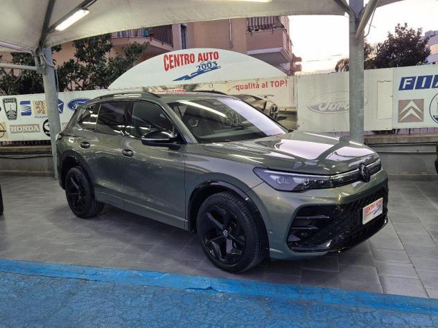 VOLKSWAGEN - Tiguan - 2.0 TDI 150 CV evo DSG R-Line