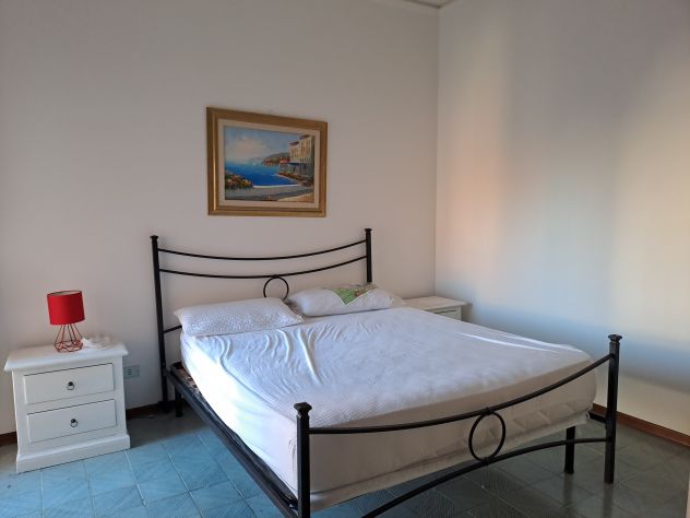 Quadrivani in zona residenziale con garage.Rif:VR240 - Foto 6