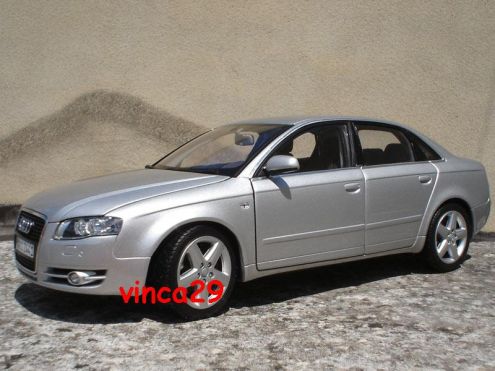 AUDI A4 3.2 quattro 1:18 SILVER - KYOSHO - MINICHAMPS