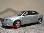 AUDI A4 3.2 quattro 1:18 SILVER - KYOSHO - MINICHAMPS