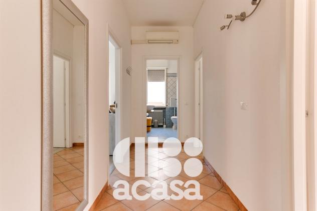 BELLISSIMO APPARTAMENTO CON 3 CAMERE DA LETTO - Foto 6