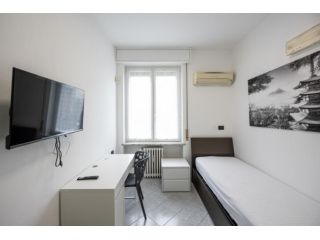 Stanza in appartamento in affitto a Milano