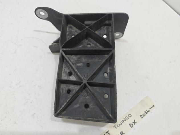 GUIDA PARAURTI ANTERIORE DX RENAULT Twingo III serie 620928531R 620928531R Benzina 1.0 (14) - Foto 3