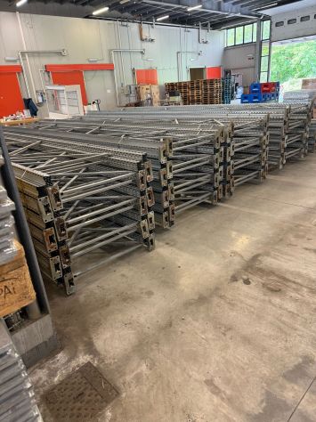 Scaffalatura di vario genere - Foto 2