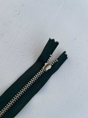 X26 Cerniere YKK senza tiretto cm 20 col. Verde – Pz. 95 - Foto 4