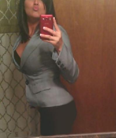 Rosa_87: alta 168cm, 54kg, cerco uomo vicino Tel: