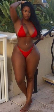 UN PASSEROTTO CALDO TUTTO DA BACIARE LECCARE SCOPARE E INCULARE 7MA MIS NATURALE Tel:3717486743