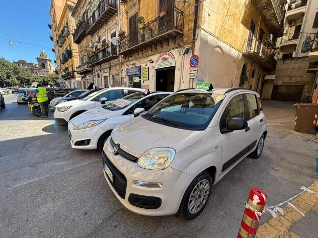 Fiat Panda 1.2 Lounge FINANZIABILE NEOPATENTATI - Foto 3