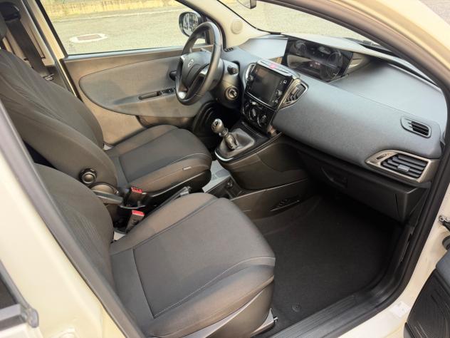 Lancia Ypsilon 1.0 5 porte Hybrid Gold - Foto 5