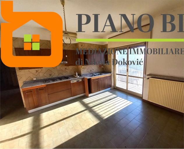 V000534 - CASA INDIPENDENTE, CON GIARDINO, GARAGE E MAGAZZINI - Foto 10