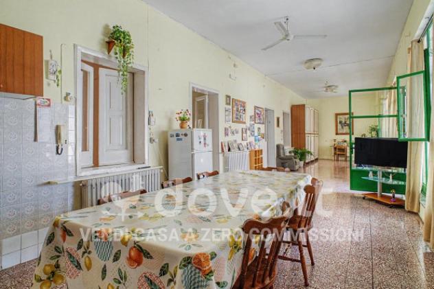 Casa indipendente di 301 m² con più di 5 locali in vendita a Pulsano - Foto 9