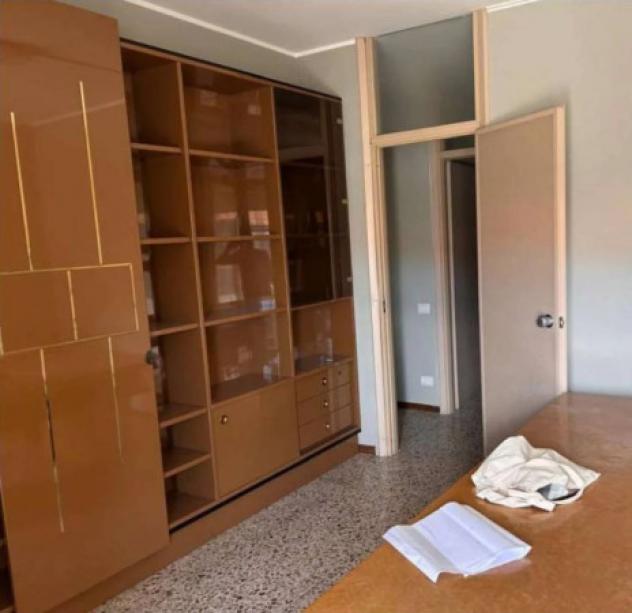 Immobile in asta di 140 m² con più di 5 locali in vendita a Somma Lombardo - Foto 3