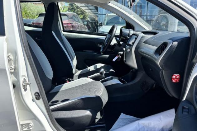 TOYOTA Aygo 1.0 VVT-i 69 CV 5 porte x-cite MMT rif. 24066679 - Foto 8