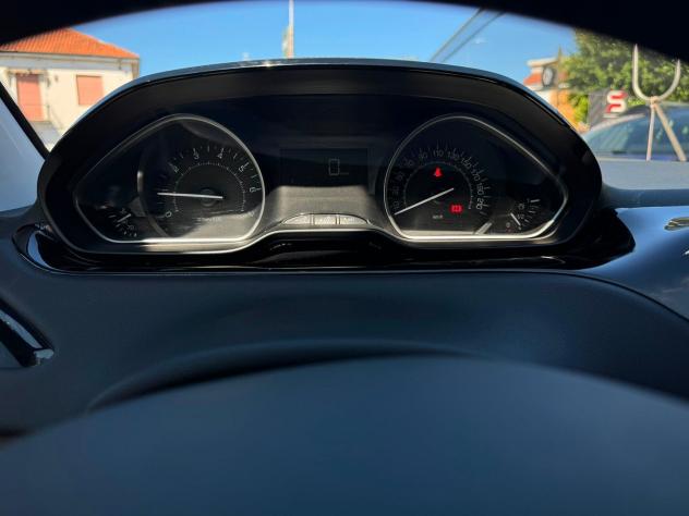 Peugeot 208 I 2015 5 Porte 1.2 PureTech 82cv Active S&S neopatent - Foto 3