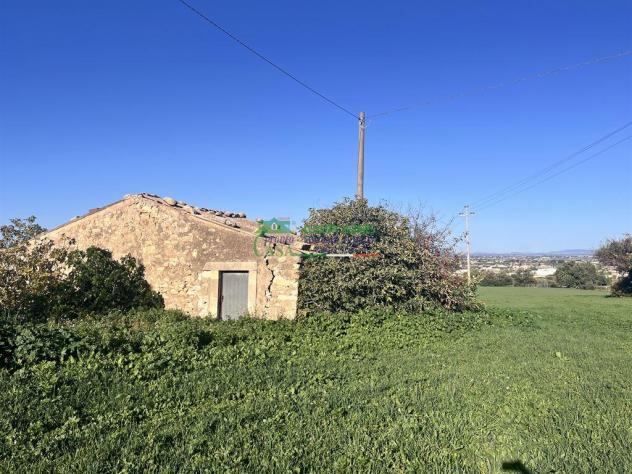 TERRENO CON ACCATASTAMENTI RURALI - Foto 2