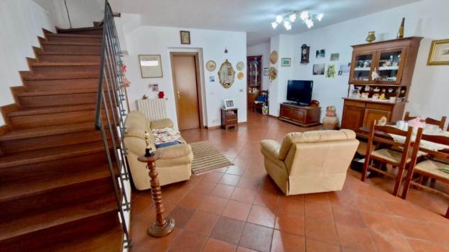 Villa a schiera in Vendita in zona LA GABELLA con giardino - Foto 3