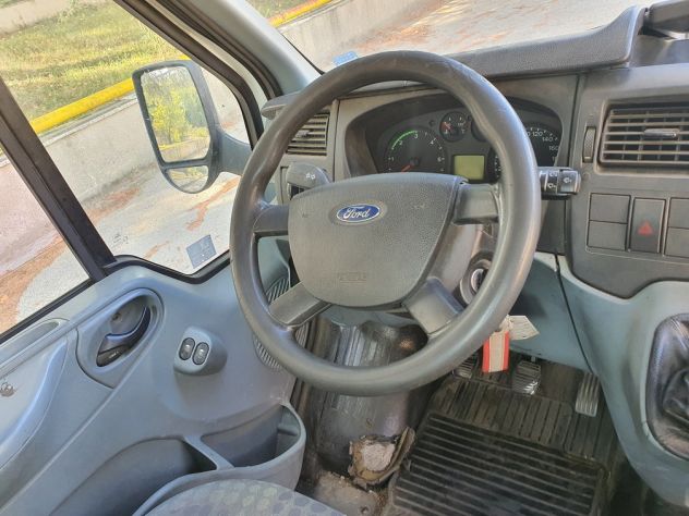 Ford Transit 350L 2.4 TDCi 115CV Cassone 3,86 m - Foto 5