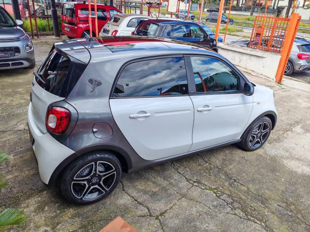 Smart Forfour 1,0 benzina 12/2016 Cv70 Prime - Foto 4
