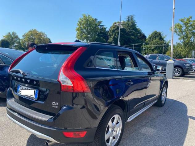 VOLVO XC60 D3 AWD Geartronic Kinetic rif. 24077826 - Foto 3
