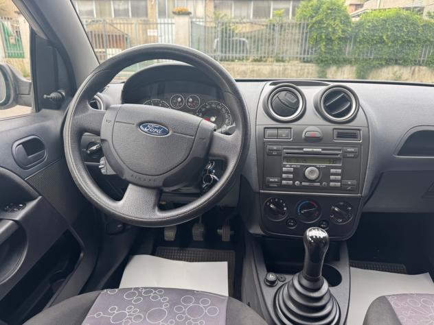 Ford Fiesta 1.2 16V 5p. Titanium - Foto 9
