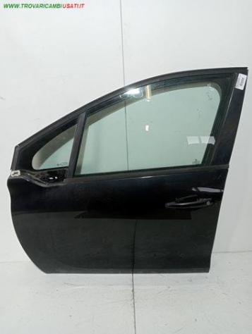 PORTA ANT. SX NERA CON AL / SE / MANIGLIA 999-U1559954 Carrozzeria  Lamierati esterni  Porte  Porta ant. sx. PEUGEOT - 208 - 01-04-2015 - 31-12-2019,