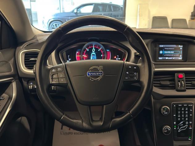 Volvo V40 D2 1.6 Momentum Diurne LED Bluetooth Clima Cruise - Foto 9