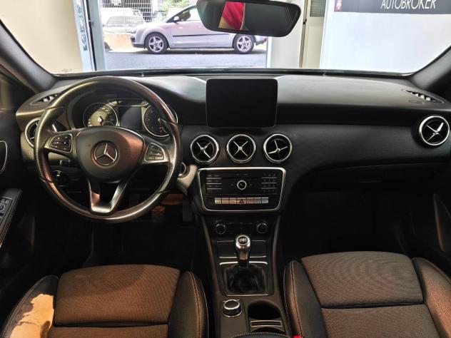 MERCEDES Classe A (W176) A 180 d Premium - Foto 6