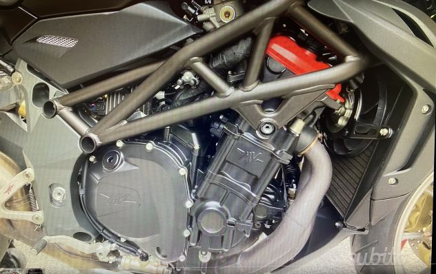 MV Agusta brutale 1090 R km 6000 pari al nuovo - Foto 5