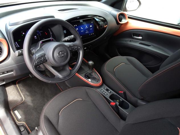 Toyota Aygo X 1.5 HYBRID 115 Icon CVT - Foto 6