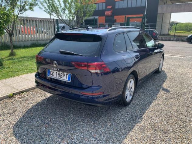 VOLKSWAGEN Golf Variant 2.0 TDI SCR DSG Life rif. 23551730 - Foto 5