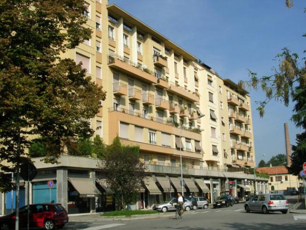 Appartamento di 121 m² con 3 locali e box auto in vendita a Gallarate - Foto 3