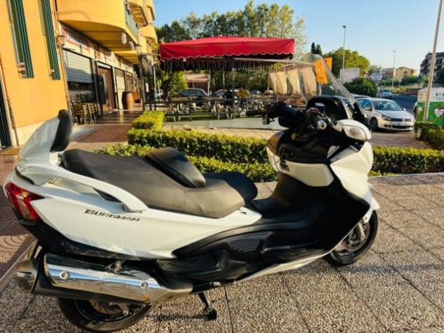 SUZUKI Burgman 650 PASSAGGIO E TAGLIANDO INCLUSO MINI RATE rif. 24159542 - Foto 2