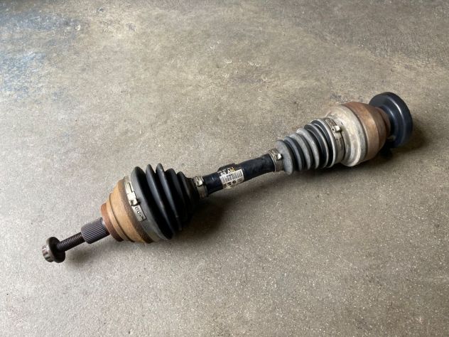 Semiasse anteriore SX Volkswagen Tiguan 2.0TDI 4x4 del 2010 (5N407763A)