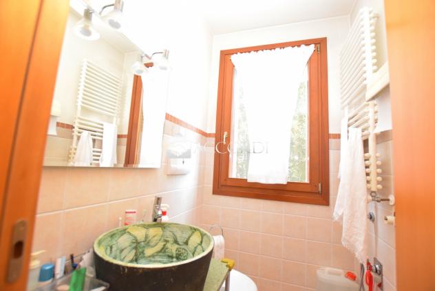 CASA INDIPENDENTE di 8 vani e di 240 mq (CASTELFRANCO VENETO) rif. SW144 - Foto 5