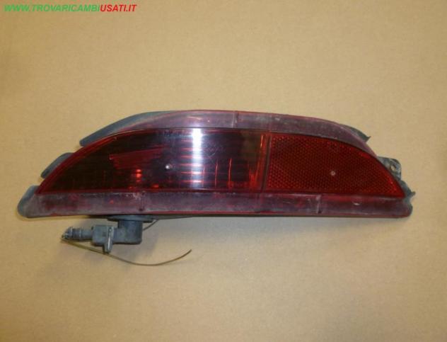 FANALE RETRONEBBIA SX CON LAMPADINA SCURO  Parti elettriche  Fanaleria  Fanali  Fanale retronebbia  ABARTH - GRANDE PUNTO - 01-09-2007 - 01-12-2010, A