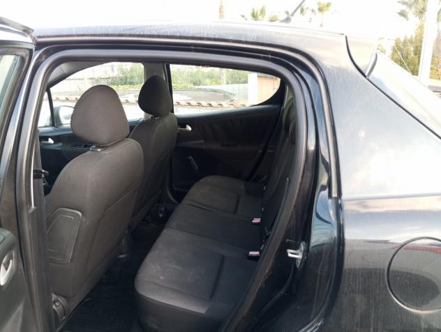 Peugeot 207 1.4 HDi 70CV FAP 5p. XS - Foto 8